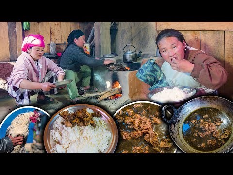 Local Chicken Soup Curry || Chicken Recipe with Rice cooking & eating || New village kitchen Vlog