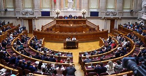 Apresentação e debate do programa do Governo arranca esta terça-feira no Parlamento