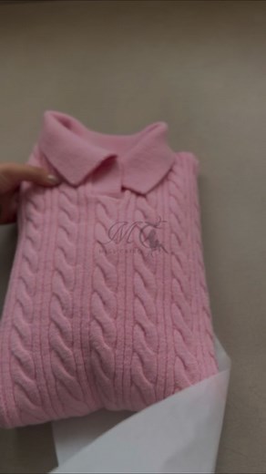 14K views · 839 reactions | Cable knit sweater ❄️ Polo collar ❄️ Real video  @misscairo_ طول : 59cm عرض من عند ال underarm: 44cm Soft cozy fabric  Many colors @misscairo_ | Miss Cairo | Facebook