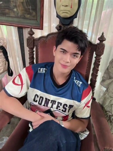 Raffy wht are u doing😂#aouboom