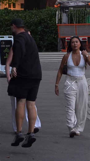 GilstrapTV on Instagram: "360 NO SCOPE! 🎯💨 #funny #funnyvideos #lol #prank #gilstrap"