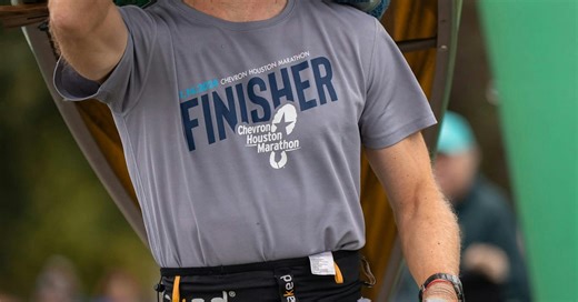 In Ely, racer sets unofficial world record for marathon while portaging a canoe