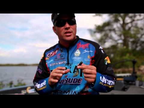 Bass Fishing: How to Pick the Right Size Fishing Hook when using a Plastic Worm