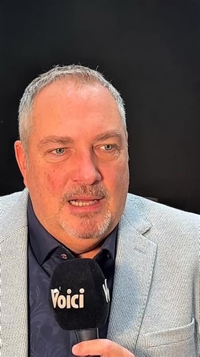 @messmer_officiel se confie sur l’hypnose, le subconscient… et ses rêves les plus fous Messmer explique ce qui l’anime encore aujourd’hui : explorer cet état si particulier situé entre l’éveil et le sommeil profond. À 13 hertz, l’esprit lâche prise, le corps réagit, et certaines personnes peuvent parler, bouger, interagir… tout en étant ailleurs. C’est précisément cet état qu’il cherche à recréer sur scène, avec des volontaires plongés dans une expérience à la fois troublante et fascinante. Face