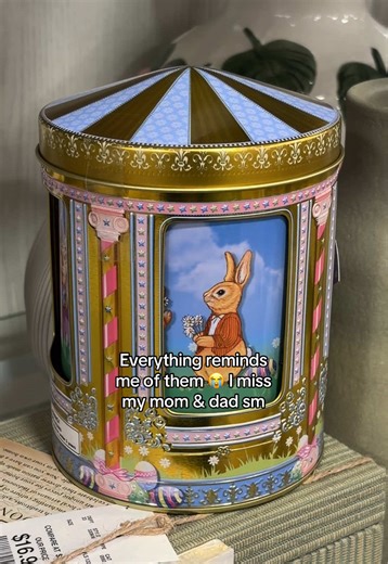 The Conjuring is my favorite franchise 😭💔 I’m still sad it’s over. Saw this container of cookie & it reminded me of the one in the film. @The Conjuring @Warner Bros. @Warner Bros. Horror #theconjuring #theconjuringedit #edandlorrainewarren #conjuring #horrortok