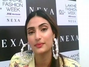 Actor Athiya Shetty talks about what she wore at the FDCI Lakme Fashion Week and how it was to walk the ramp this time around. Discover Athiya Shetty's fashion secrets and fitness routine on this show of Weekending. | NDTV