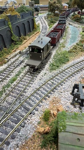 Bittern pulling coal down the incline.