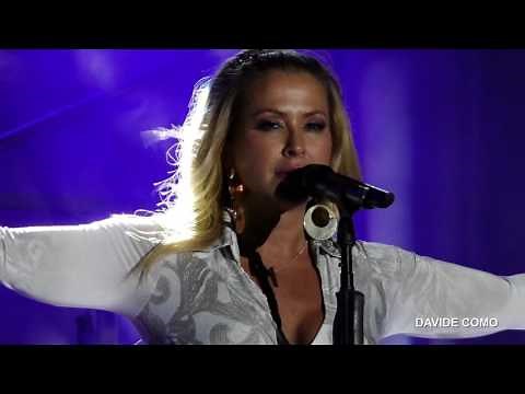 Anastacia - Resurrection (A4APP - The Live Album)