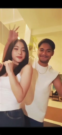 BIG GUY REVEAL?! 😍👀💪 “Never Say Die” star Jillian Ward appears to have finally revealed the mysterious “Big Guy” in her latest trending video and it’s Eman Bacosa Pacquiao! COURTESY: Jillian Ward/TikTok | GMA News