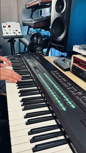 Madonna - Live To Tell on a Yamaha DX7 #madonna #dx7 #shorts