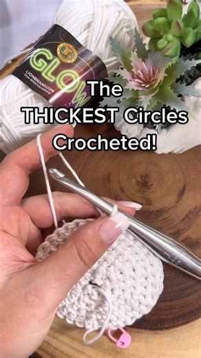 🤯 The thickest crochet stitch in the world!! ✨ Full tutorial here: https://www.nickishomemadecrafts.com/thermal-crochet-circles/ . . . . . #crochettechniques #crochetstitches #learncrochet #crochetinspo | Crochet Patterns & Tutorials by Nicki's Homemade Crafts