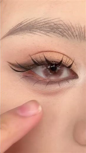 #popmusic #singer #makeup #eyemakeup #eyeliner #singersongwriter #newsong #funny #makeuptutorial