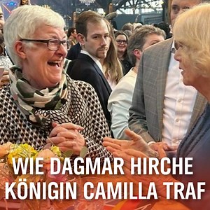 "Camilla ist ja auch unsere Zielgruppe (...) und dann hat sie zu mir gesagt: 'Das könnte ich auch gebrauchen, vielleicht können Sie ja mal in den Palast kommen.'" - Dagmar Hirche hatte bei dem Hamburg-Besuch von Charles und Camilla die Arbeit von ihrem Verein Wege aus der Einsamkeit e.V. Wade Hamburg vorgestellt. Die ganze Sendung: https://1.ard.de/Dagmar_Hirche | DAS! im NDR Fernsehen