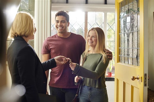 Lessor: Definition, Types, vs. Landlord and Lessee