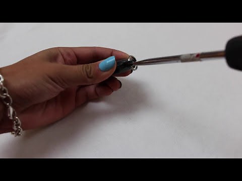 How To Replace A 1999 - 2012 Ford Mustang Key Fob Remote Battery
