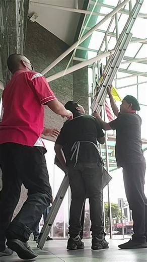 Azman 🇲🇾 (@azman.msia)’s videos with original sound - 🆃🅸🅺🆃🅾🅺 - 🆃🅸🅺🆃🅾🅺🔘