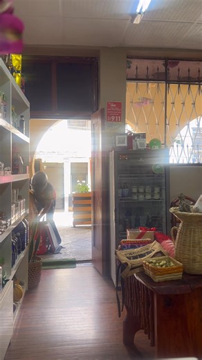 Que gran ventaja es contar con el servicio de los señores motorizados, ellos nos ayudan trasladando nuestras encomiendas desde el terminal terrestre, y llevando los pedidos para nuestros clientes, siempre muy agradecida con el gran servicio que prestan… #apoyemoslosemprendimientos #GualaceoJardinDelAzuay | Orígenes Emprendedores Ecuatorianos