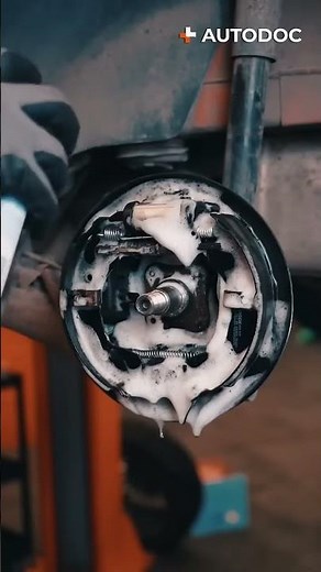 Comment nettoyer un tambour de frein | AUTODOC #autodoc