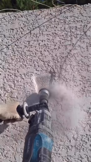 Turquoise67.fr | Comment restaurer un crépi à motifs endommagé après un dégât ? #Rénovation #TravauxMaison #RéparationMur #Crépi #DécoMaison #astuce... | Instagram