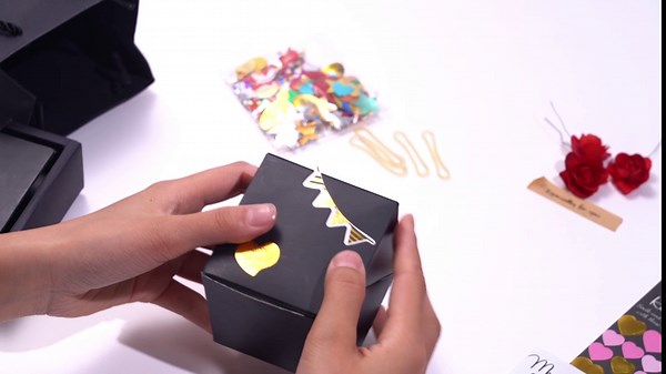 RAYNAG DIY Surprise Gift Box Explosion Happy Birthday Money Box Cash Exploding Gift Box Money Confetti Photo DIY Handmade Suprise Box Birthday Gift for Valentine Birthday Anniversary Christmas