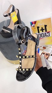 •1 1 CADOU-DOAR 79,9 lei• Promoție valabilă doar în magazinele FIZICE Modlet Cod produse: 32161 303839 | Modlet.ro