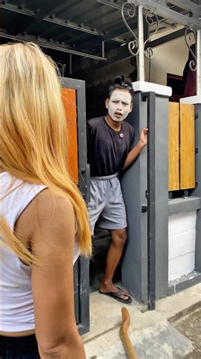 Cemong Kaget! Massa Tiba-Tiba Muncul di Depan Rumah 😱#shortvideo #shotrs #snake