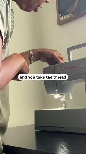 How to properly thread your Singer from the spool pin. #tutorial #sewing