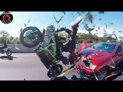 Most EXTREME Motorcycle Crashes & Close Calls! EVERY RIDER SHOULD WATCH | Motorcycle Crashes 2025