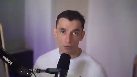 𝗔𝗻𝘁𝗵𝗿𝗼𝗽𝗶𝗰 𝗷𝘂𝘀𝘁 𝗯𝗮𝗻𝗻𝗲𝗱 𝗢𝗽𝗲𝗻𝗖𝗹𝗮𝘄 𝗳𝗿𝗼𝗺 𝗖𝗹𝗮𝘂𝗱𝗲 𝘀𝘂𝗯𝘀𝗰𝗿𝗶𝗽𝘁𝗶𝗼𝗻𝘀 𝗲𝗳𝗳𝗲𝗰𝘁𝗶𝘃𝗲 𝘁𝗼𝗱𝗮𝘆.If you've been running OpenClaw on Claude Pro or Max — it stops working right now.Here's what actually happened:→ One OpenClaw session burns 30,000 tokens with a single message→ Running it all day cost Anthropic thousands per user per month→ No warning. No refund. Accounts just stopped working overnight.→ OpenAI publicly allows this — and just hired OpenClaw's 