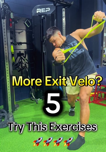 Do you want to increase your exit velo by 5 to 10 MPH? 🔥These are the same hitting exercises I used as a former college player and now use with my athletes to build real power at the plate. We focus on strength, rotational power, and efficient force transfer to create a faster, more powerful swing. 💥Developing power isn’t about swinging harder every time. It’s about training your body to move better, stay balanced, and produce force the right way so it actually shows up in your exit velo. Trai