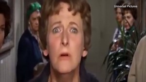 Watch the trailer for Alfred Hitchcock's 'The Birds'