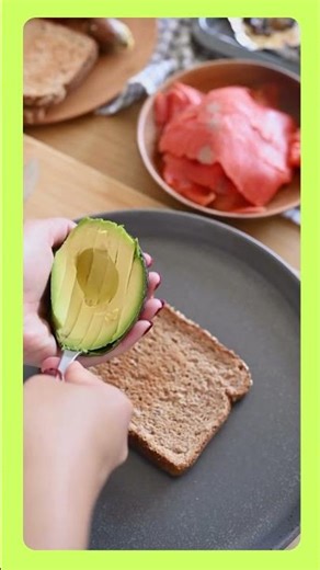 "Easy & Healthy Avocado Recipe | Delicious & Quick to Make"