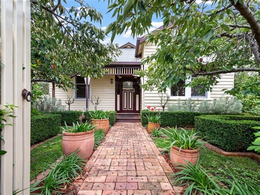 35 Foster Street, Hamilton, VIC 3300 for Sale | view.com.au