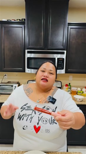 Netty Cee on Instagram: "If you’re a lipstick kinda girl, you know the importance of finding the RIGHT kind that matches your lifestyle. I film and record a lot of videos, so it’s important for me to find one that lasts, and is actually comfortable to wear. #nettycee #colourpop #ultramattelip"