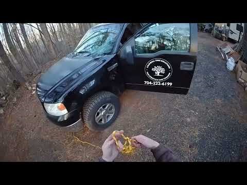 How to Chain a Rope (Daisy Chain Knot)