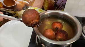 बहुत काम के किचन टिप्स Kitchen Tips and Tricks in Hindi - Useful Kitchen Tips - Peal Pomegranate easily | Delicious Food Daksh