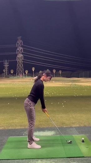 インスタグラムで200万再生されてる動画🫣✨️ インスタグラムharukigolfフォローよろしくお願いします！ #golf #harukigolf #ゴルフ #ゴルフスイング #ゴルフ女子 #golfswing #ゴルフ練習場