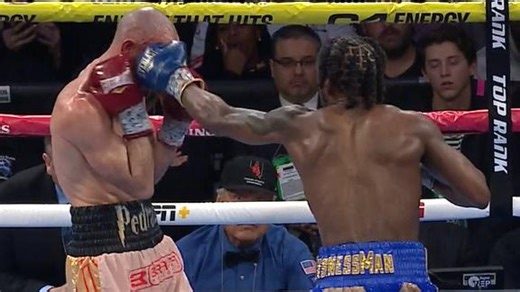 Keyshawn Davis finishes Jose Pedraza with flurry of punches