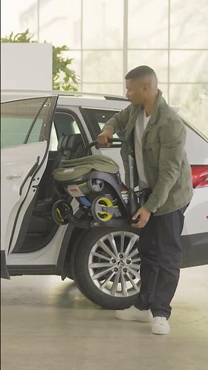 Installing the Doona with the LATCH base (US)