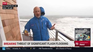 Jim Cantore shows us what it's like in Narragansett, RI ahead of Henri. | The Weather Channel