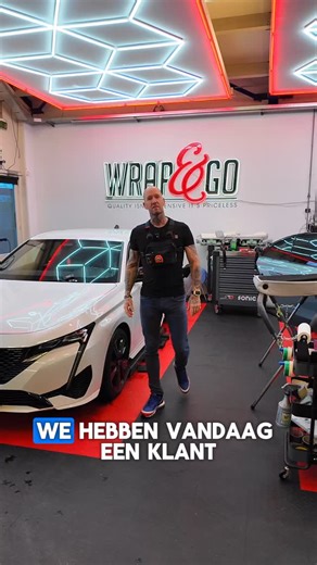 Stukje dak laten wrappen of helemaal? #carwrap #carwrapping #paintisdead #autowrappen #wrapandgo #peugeot | Wrap And Go