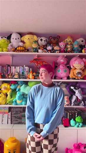 no, turns out “growing pains” should not be lasting into your 20’s and effecting your daily life 😶‍🌫️ over the past 8 years, I’ve been brushed off my by most doctors for chronic pain issues and haphazardly “diagnosed” with everything from kyphosis and endometriosis to IBS and early onset arthritis - none of which painted a complete picture of the symptoms I experienced! It wasn’t until last year after hearing about the connection between autism and hypermobile ehler’s danlos syndrome, that I f