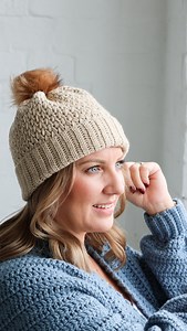 ⭐️ Comment MWB for this brand new beanie pattern. Im happy to share the first pattern release of 2️⃣0️⃣2️⃣6️⃣ 🇺🇸🇬🇧Available in US & UK terms 🎥 Right & left handed video tutorial Comment MWB for the links!! | Bella Coco Crochet