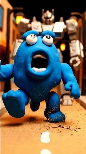 Giant Guardians vs. Mini Mecha Team | Toy Battle