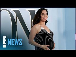 Aubrey Plaza, Christopher Abbott Make Red Carpet Debut at Tony Awards | E! News