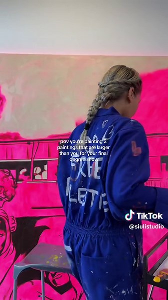 Art Student's Final Degree Show: Painting Larger Than Life