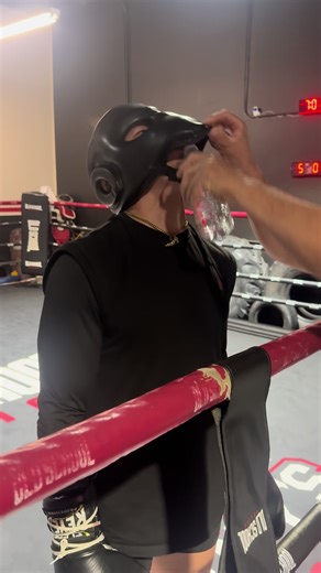 WARDOG (@ltdeforever)’s video of careta de box toda cerrada