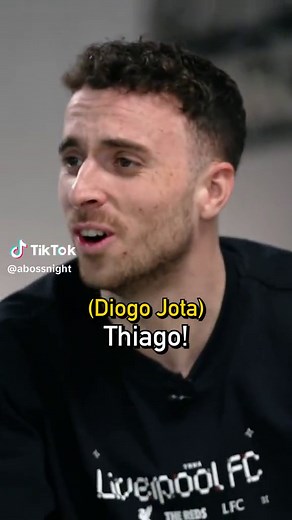 Jamie Webster and 65,000 Liverpool fans singing the Thiago Alcantara song in Paris (ft. Diogo Jota, Jordan Henderson & Kostas Tsimikas). 🕺🇪🇸 @jamiewebstermusic #LFC #LiverpoolFC #Liverpool #YNWA