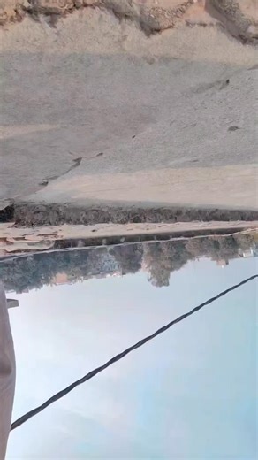 @manish002424 on Instagram: "Uljhi Hai Kaali Kaali lat teri jra rn jhulfo ko suljhane to de | Bollywood songs Viral Hindi Song Anil Kumar Juhi Cawla #fb #fbyviral #trending"