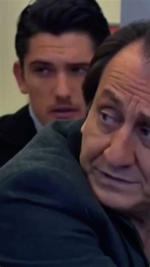 Mesut Hakan'ı Dövdü #arkasokaklar #shorts #keşfet #keşfetbeniöneçıkar #mesutkomiser #hüsnüçoban